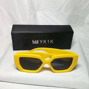 YK1K Square-Framed Sunglasses With Case, Yellow, Unisex
